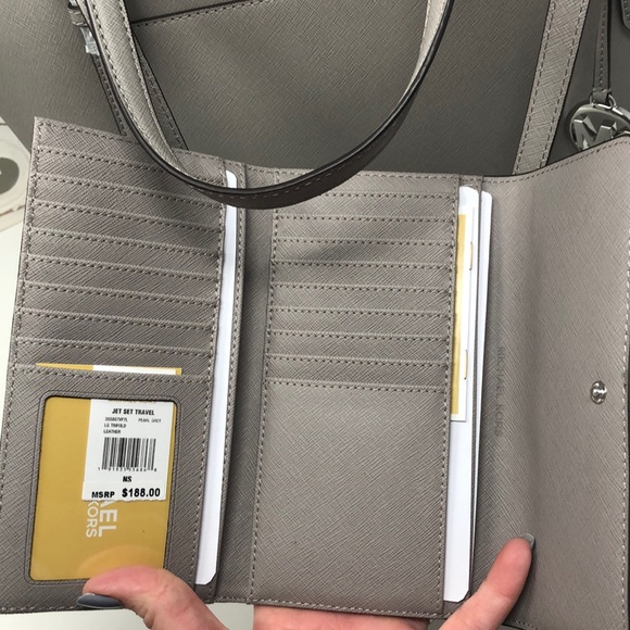 NWT Michael Kors bundle Ciara + wallet - Picture 7 of 7